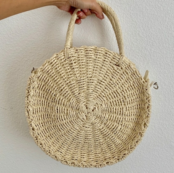 Round Woven Straw Summer Purse - Picture 2 of 11